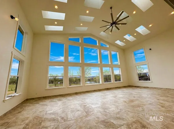 $1,480,900 | 25792 River Road, Grand View, ID 83624