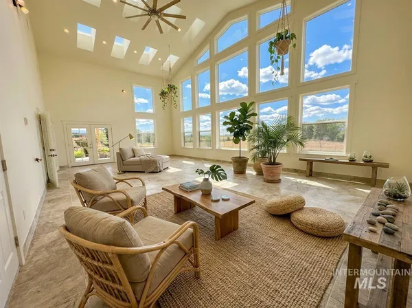 $1,480,900 | 25792 River Road, Grand View, ID 83624