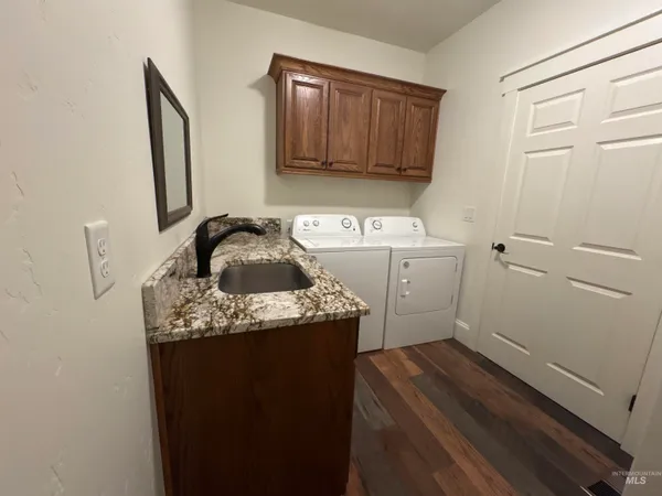 $1,480,900 | 25792 River Road, Grand View, ID 83624