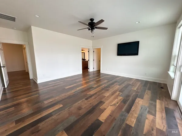 $1,480,900 | 25792 River Road, Grand View, ID 83624