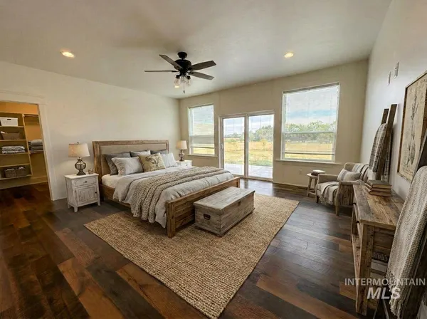 $1,480,900 | 25792 River Road, Grand View, ID 83624