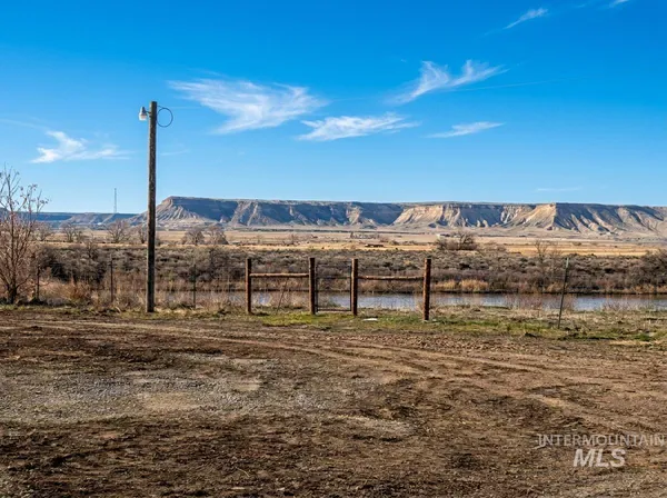 $1,480,900 | 25792 River Road, Grand View, ID 83624