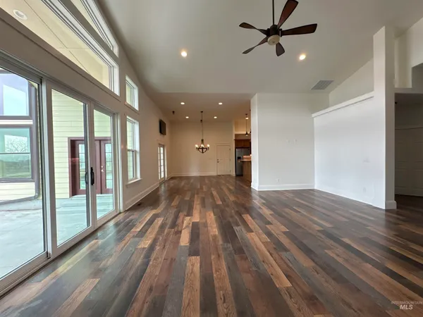 $1,480,900 | 25792 River Road, Grand View, ID 83624