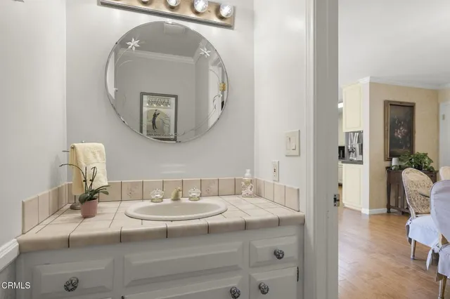 $1,100,000 | 124 Reddington Court, Camarillo, CA 93010