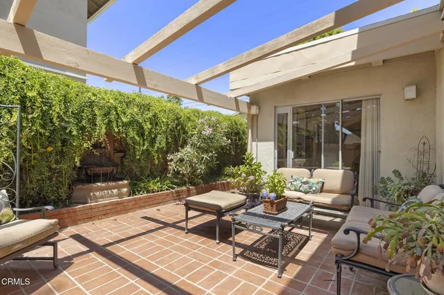 $1,100,000 | 124 Reddington Court, Camarillo, CA 93010