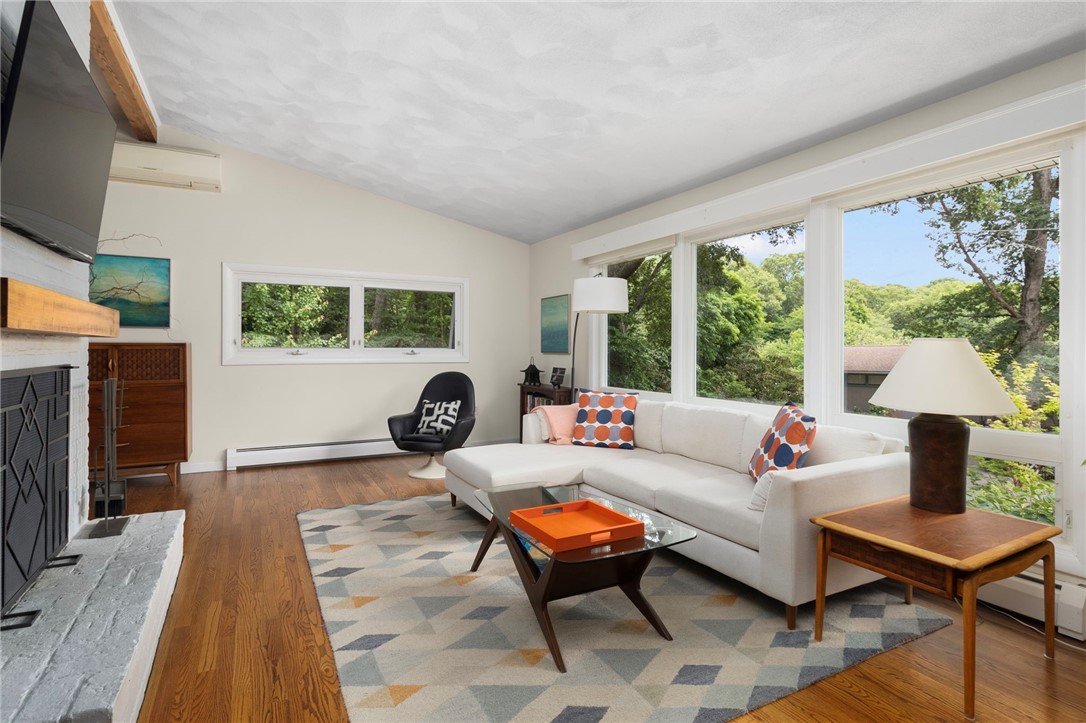 10 Guzeika Road North Kingstown, RI 02852 - Photo 8 of 47