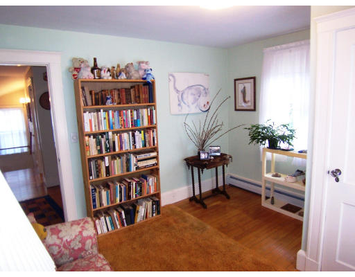 18 Peabody Road Arlington, MA 02476 - Photo 10 of 15 Gallery Image 10