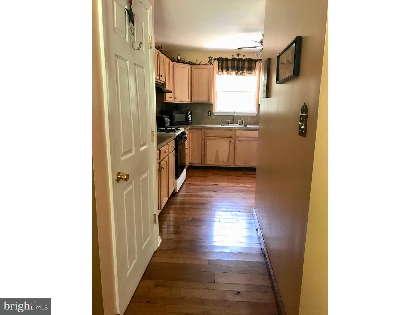 4501 Bernard Road Newfield, NJ 08344 - Photo 5 of 25 Hallway