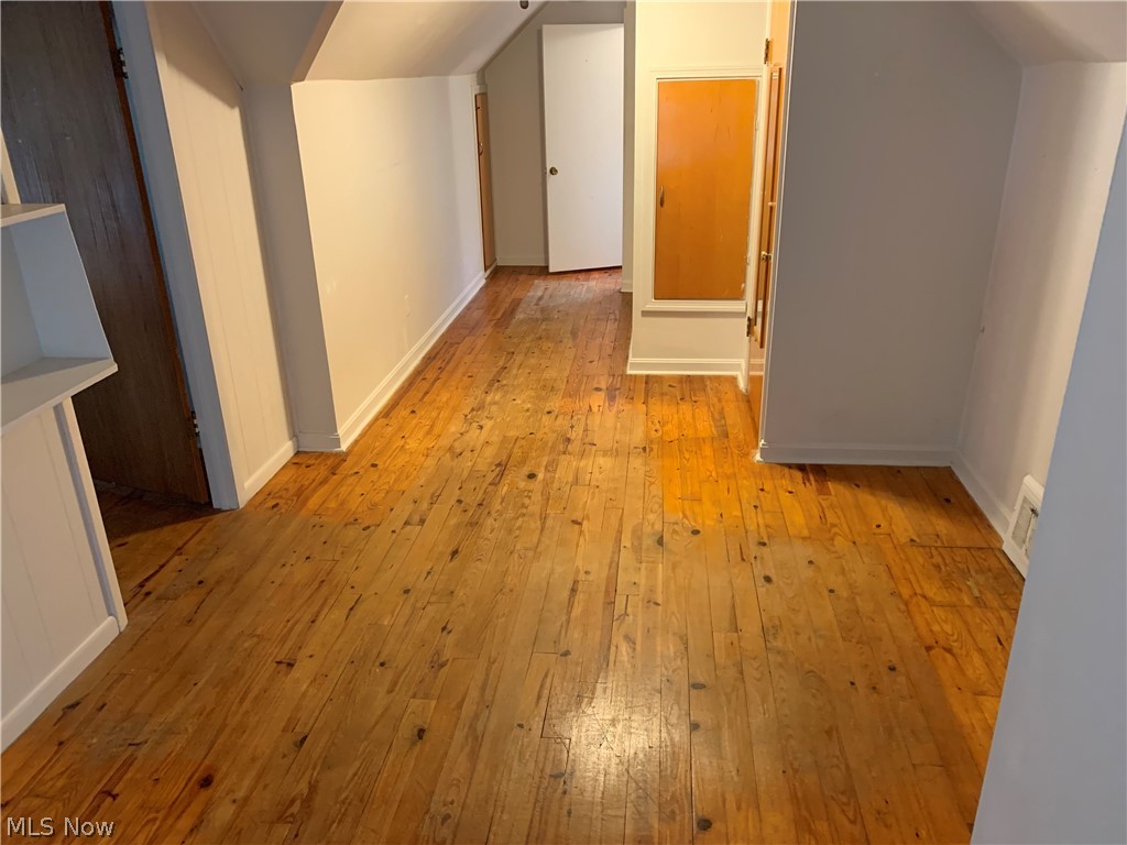 1291 Mayfield Ridge Road Cleveland, OH 44124 - Photo 10 of 13