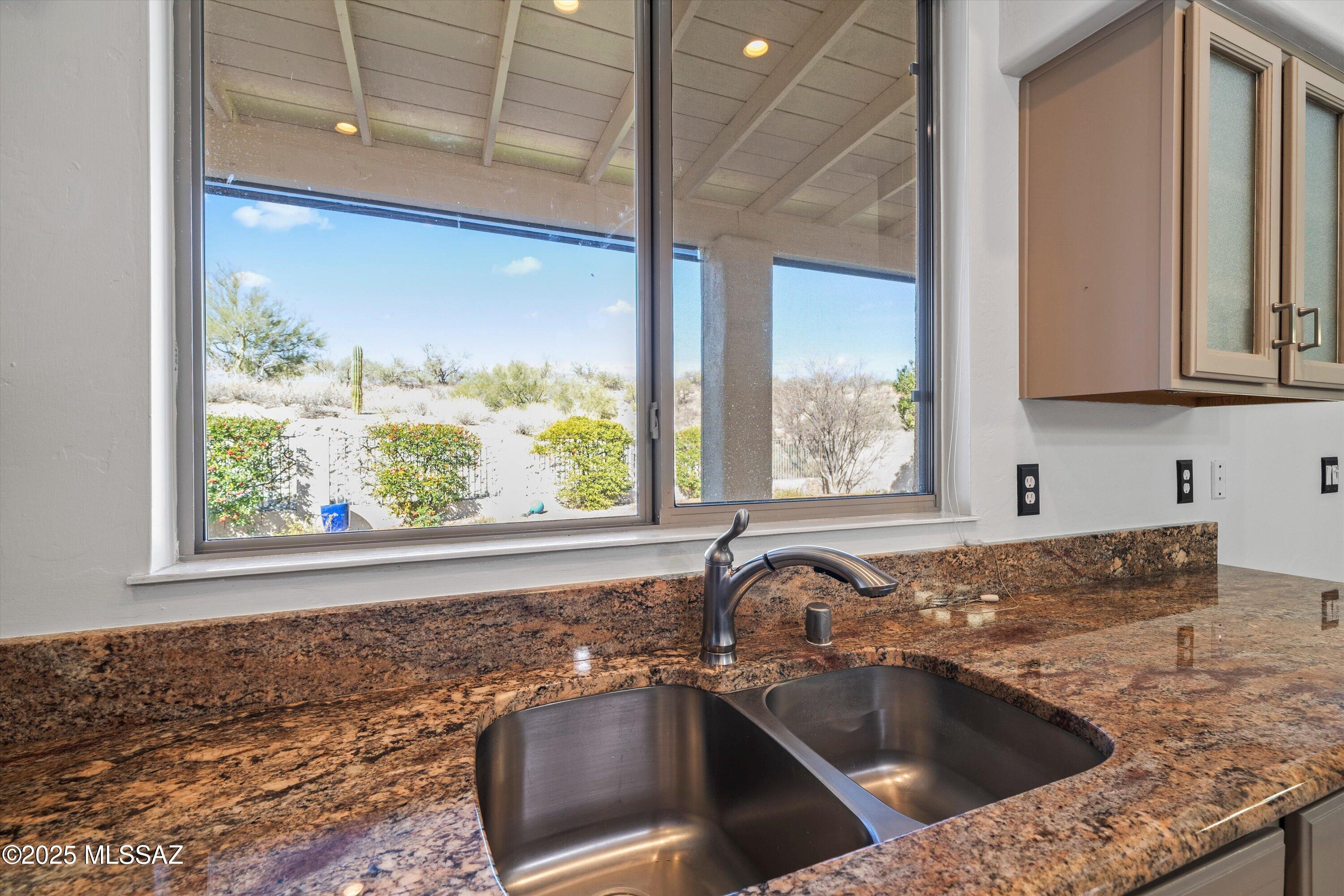424 West Wheeler Road Tucson, AZ 85737 - Photo 13 of 34