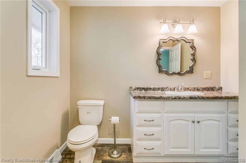 7150 Lakeshore Road Palms, MI 48465 - Photo 21 of 31