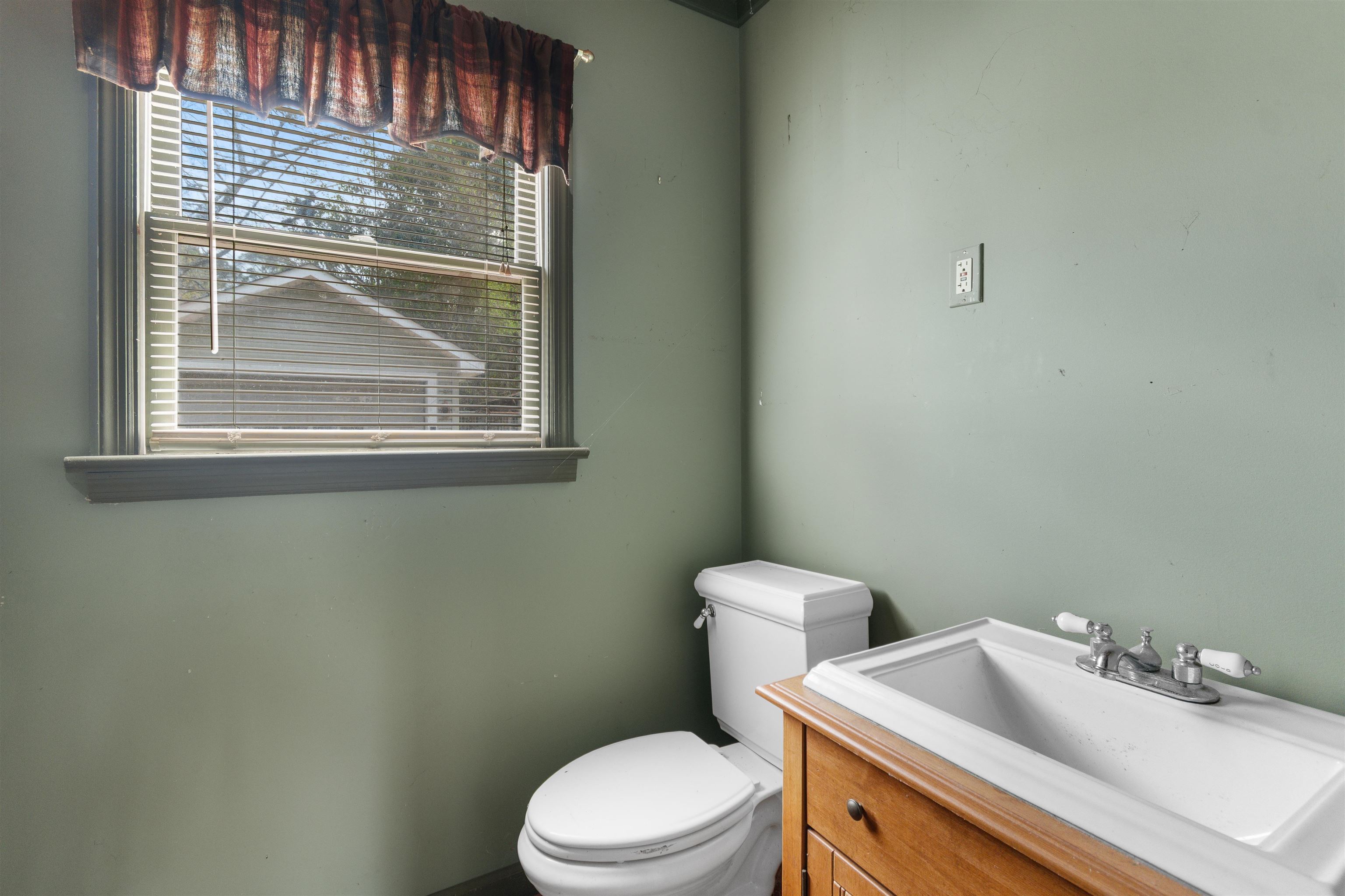 402 Wilkinson Street Georgetown, SC 29440 - Photo 13 of 47