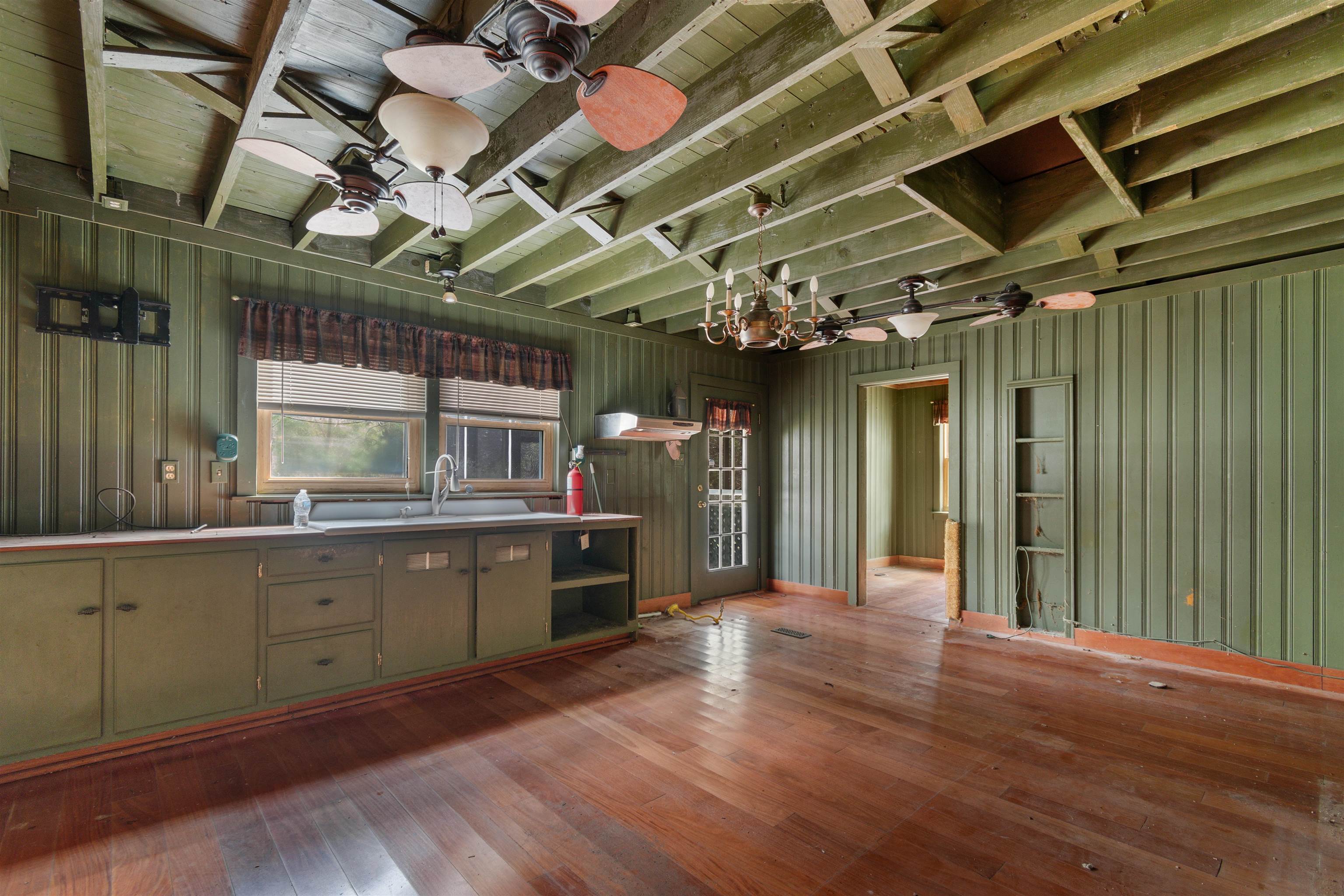 402 Wilkinson Street Georgetown, SC 29440 - Photo 3 of 47