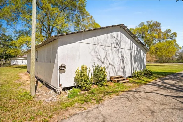 $395,000 | 12456 Highway 165, Glenmora, LA 71433