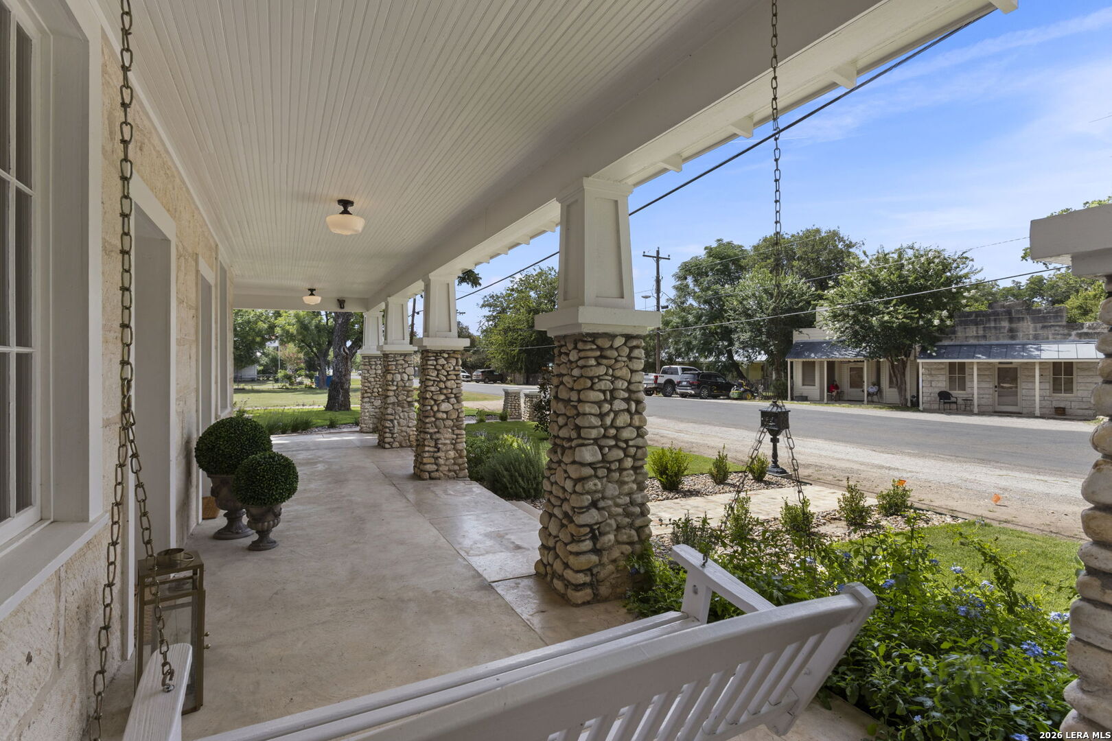 824 High Street Comfort, TX 78013 - Photo 4 of 47