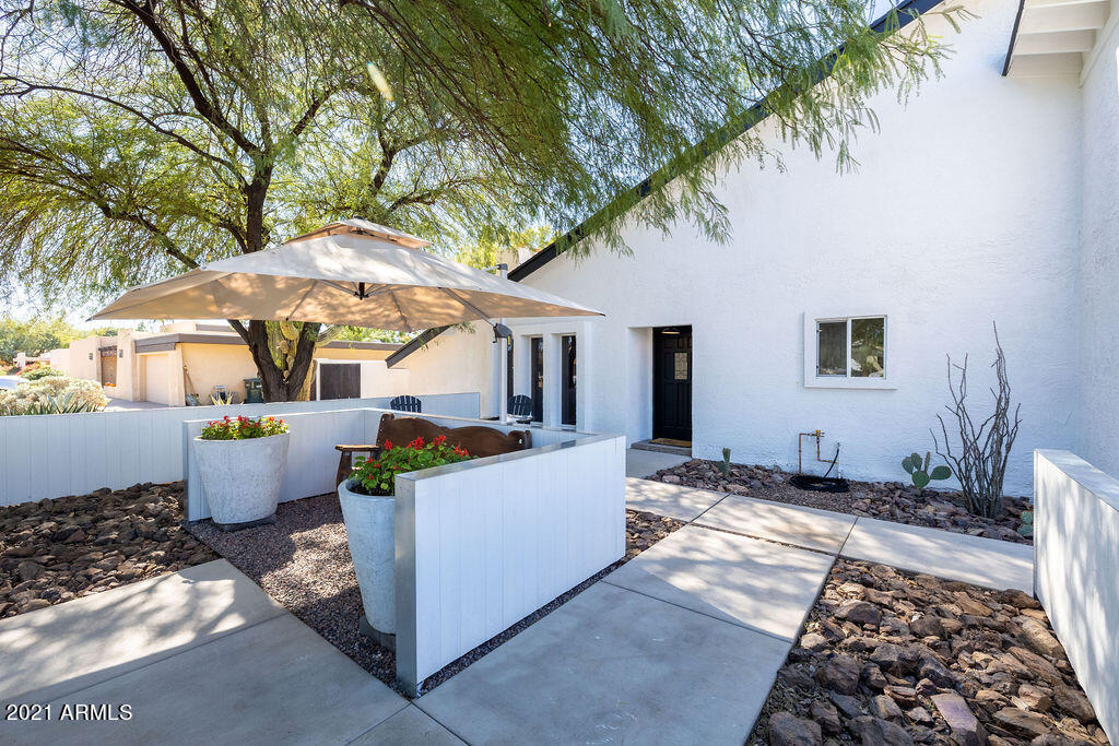 608 East Deepdale Road Phoenix, AZ 85022 - Photo 2 of 76 608EDeepdaleRd-77