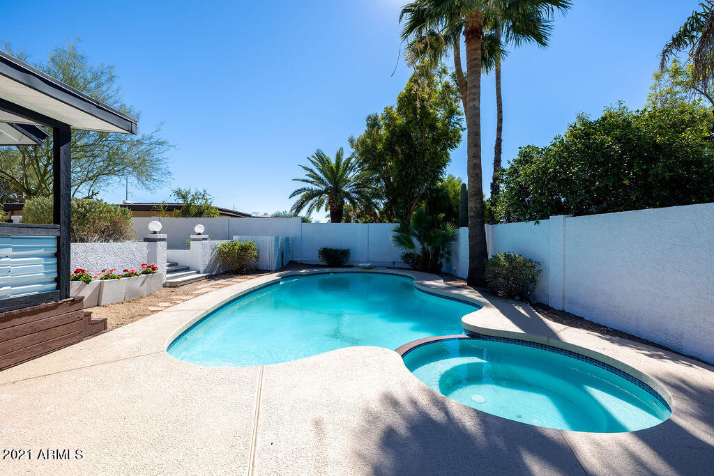 608 East Deepdale Road Phoenix, AZ 85022 - Photo 40 of 76 608EDeepdaleRd-32