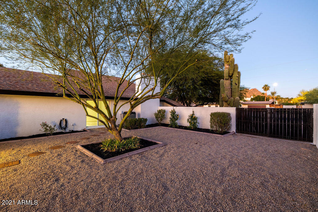 608 East Deepdale Road Phoenix, AZ 85022 - Photo 62 of 76 608EDeepdaleRd-24