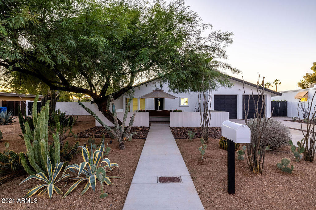 608 East Deepdale Road Phoenix, AZ 85022 - Photo 71 of 76 608EDeepdaleRd-88