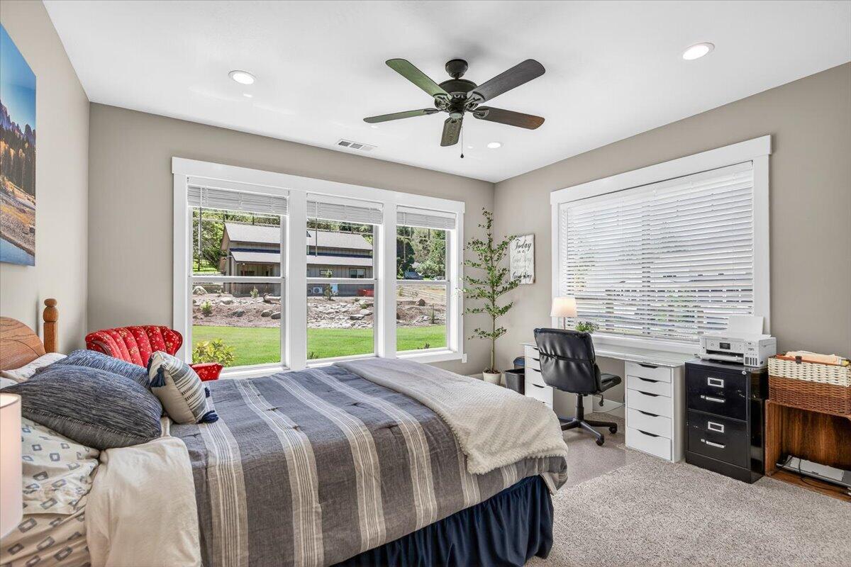 469 Wards Creek Road Rogue River, OR 97537 - Photo 25 of 84 Bedroom #2