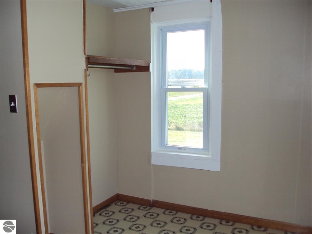 10300 South Nottawa Road Shepherd, MI 48883 - Photo 16 of 44 1818580-15.JPG