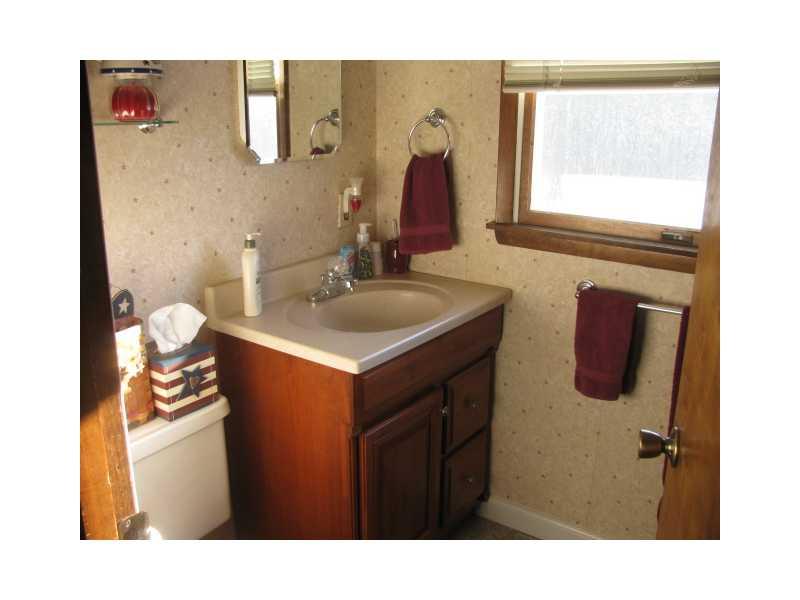 528 Edgeview Road Lower Burrell, PA 15068 - Photo 13 of 20 Partial Bath.