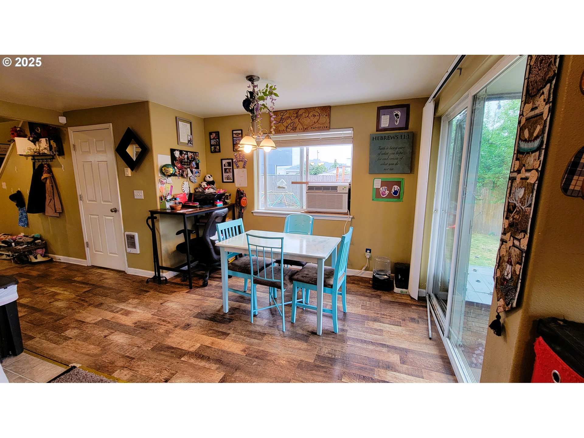 205-207 South 47th Street Springfield, OR 97478 - Photo 6 of 15 Dining Room