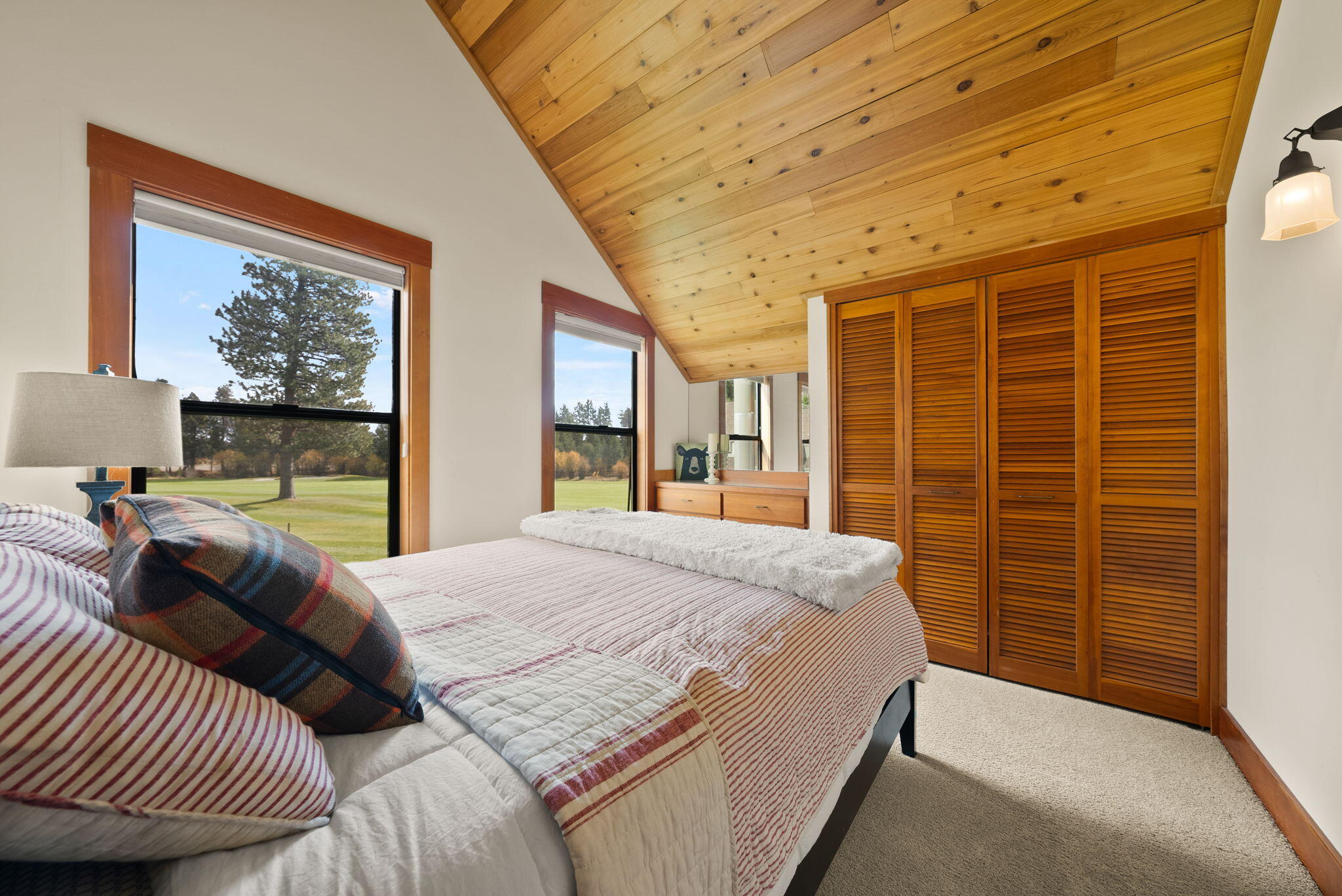 13400 Fox Tail, Unit 83 Black Butte Ranch, OR 97759 - Photo 36 of 56 54-web-or-mls-Riley Visuals-54