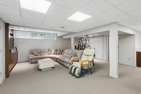 $995,000 | 2445 Vicki Lane, Northbrook, IL 60062