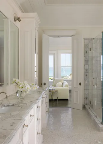 $28,000,000 | 201 Bridgeway, Sausalito, CA 94965