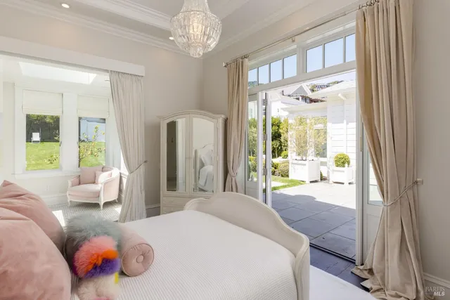 $28,000,000 | 201 Bridgeway, Sausalito, CA 94965