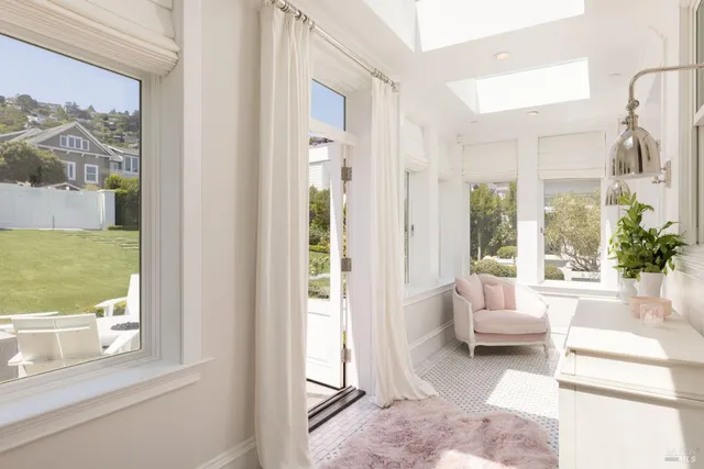 $28,000,000 | 201 Bridgeway, Sausalito, CA 94965