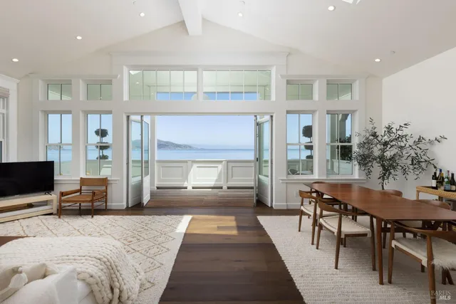 $28,000,000 | 201 Bridgeway, Sausalito, CA 94965