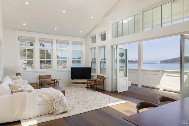 $28,000,000 | 201 Bridgeway, Sausalito, CA 94965