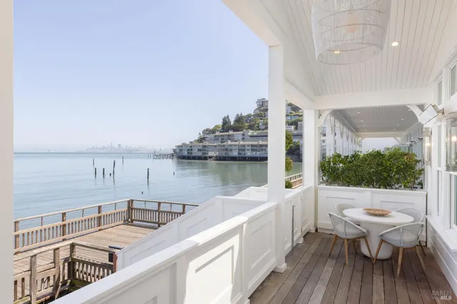$28,000,000 | 201 Bridgeway, Sausalito, CA 94965