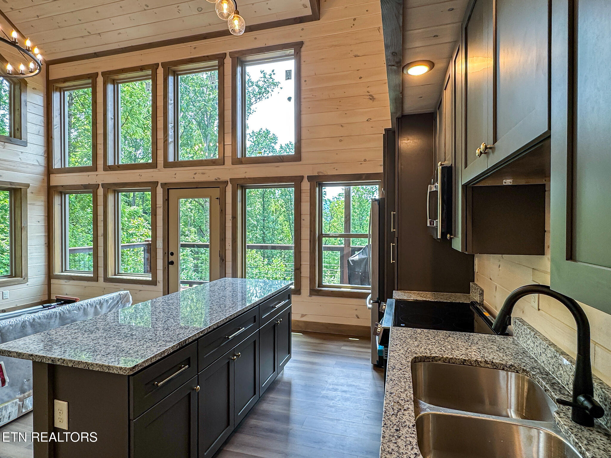 626 Jess Field Road Gatlinburg, TN 37738 - Photo 10 of 55 kitchen 4