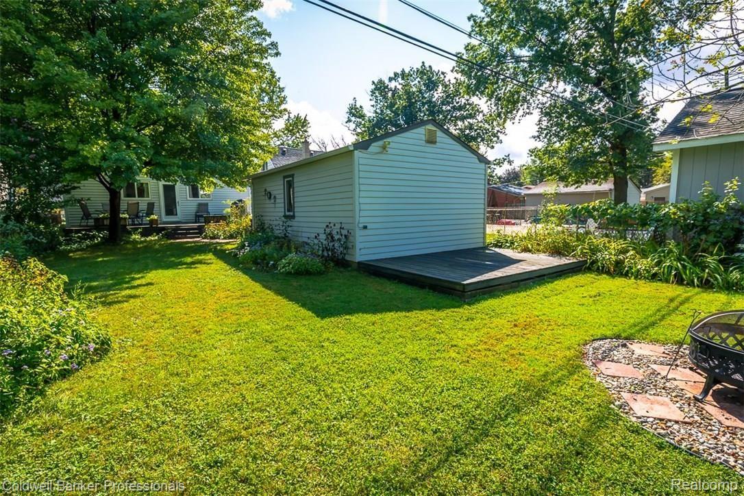 3111 Harvard Road Royal Oak, MI 48073 - Photo 9 of 30 10.jpg