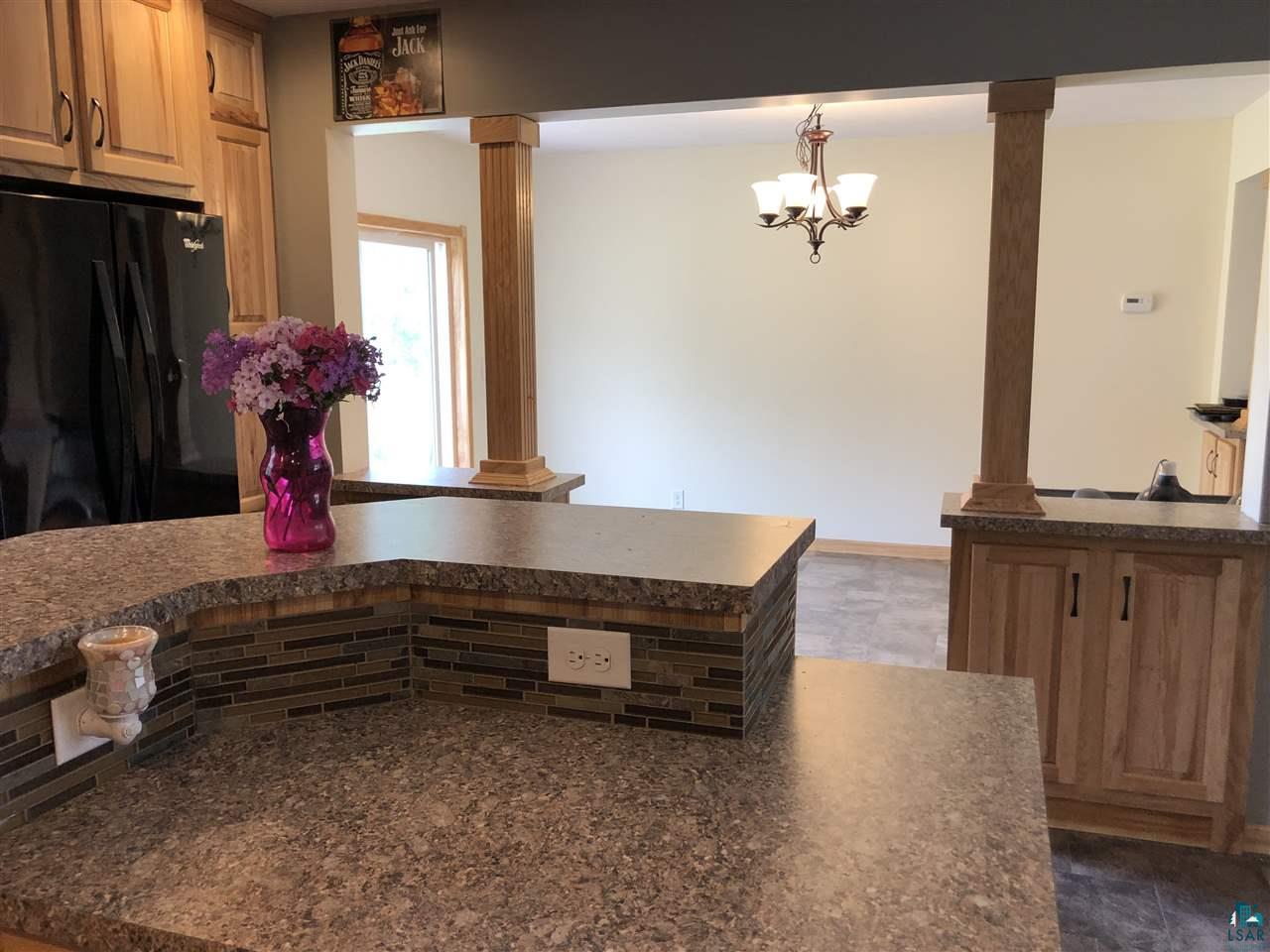 143 East Shilhon Road Duluth, MN 55804 - Photo 4 of 11