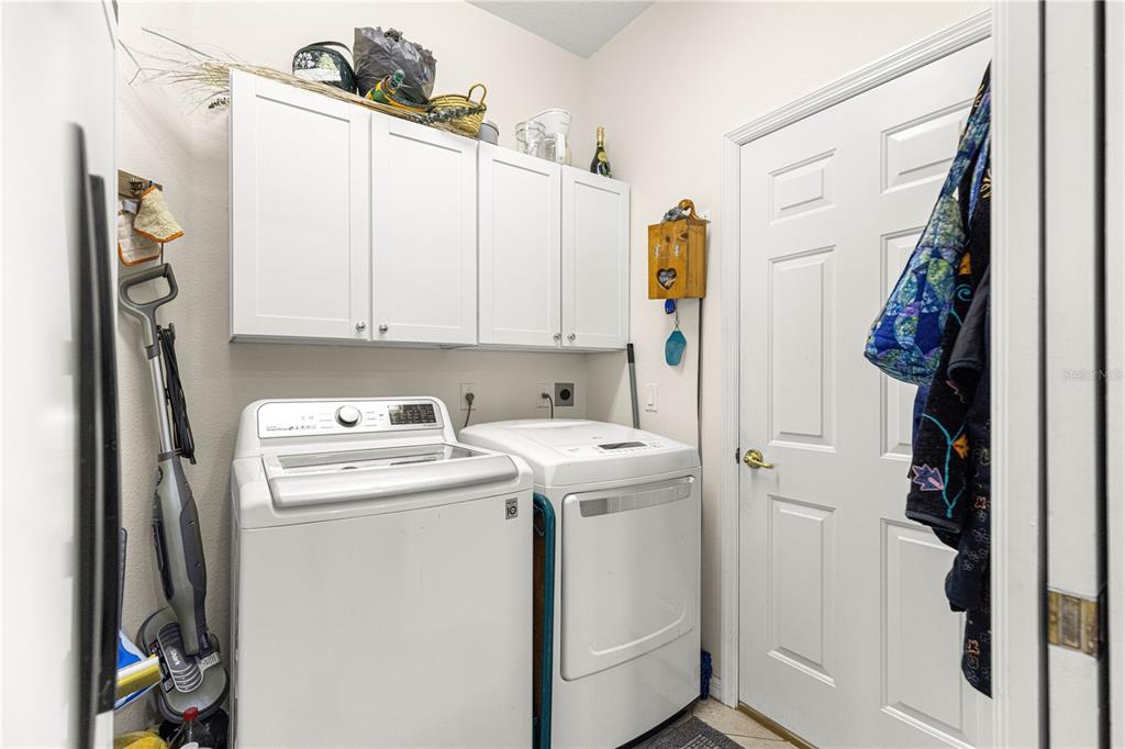 9250 Southwest 96th Court Road Ocala, FL 34481 - Photo 33 of 46 a utility room with dryer and washer