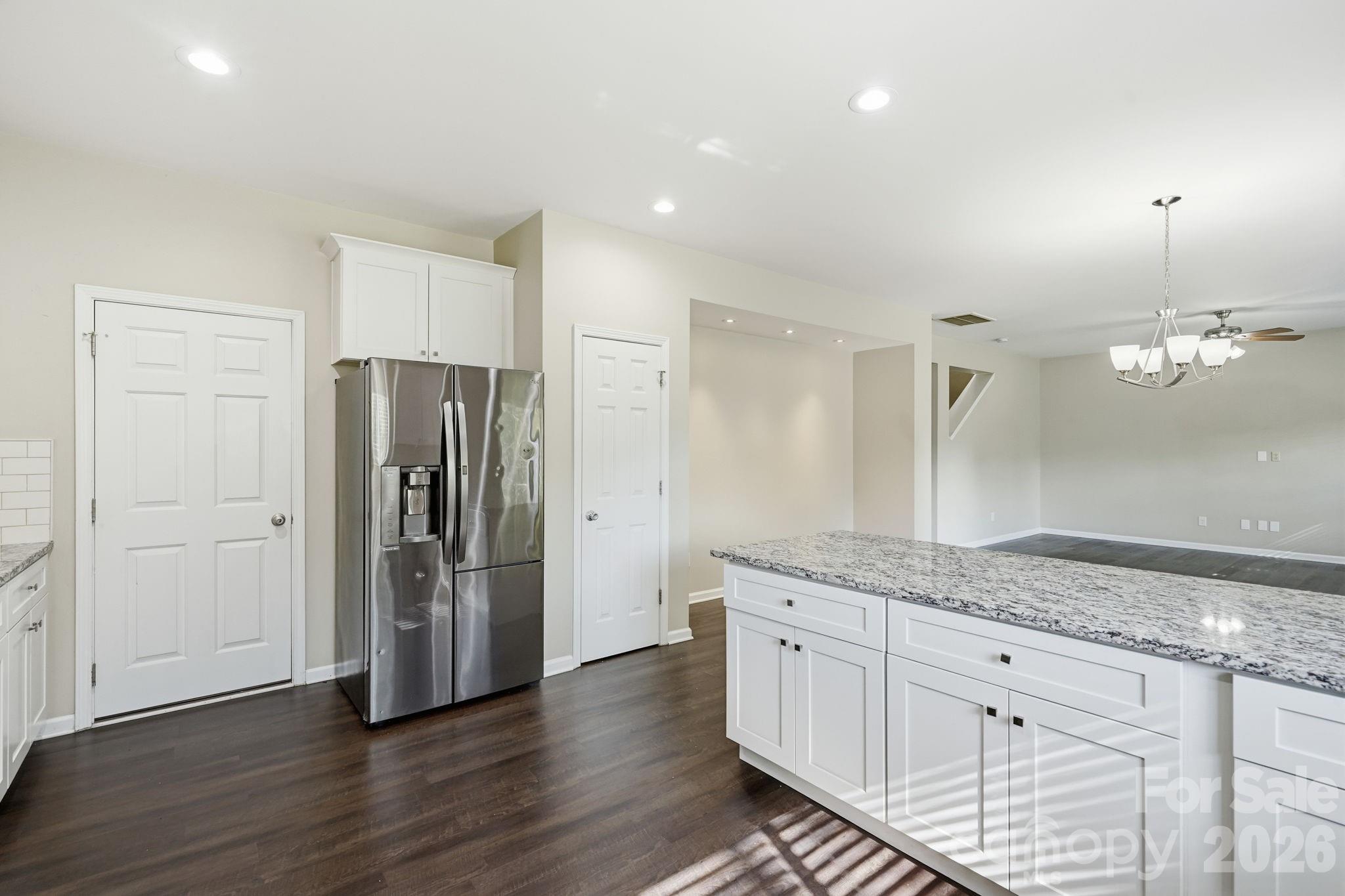 9237 Seamill Road Charlotte, NC 28278 - Photo 8 of 35 Gallery Image 8