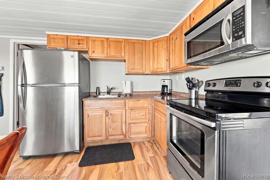 8849 Lakeshore Road Lexington, MI 48450 - Photo 29 of 68 Gallery Image 29