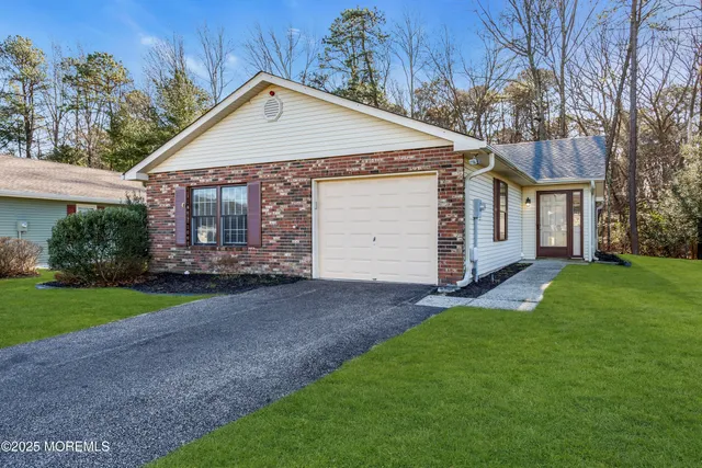 $529,900 | 120 Everest Drive South, Brick, NJ 08724