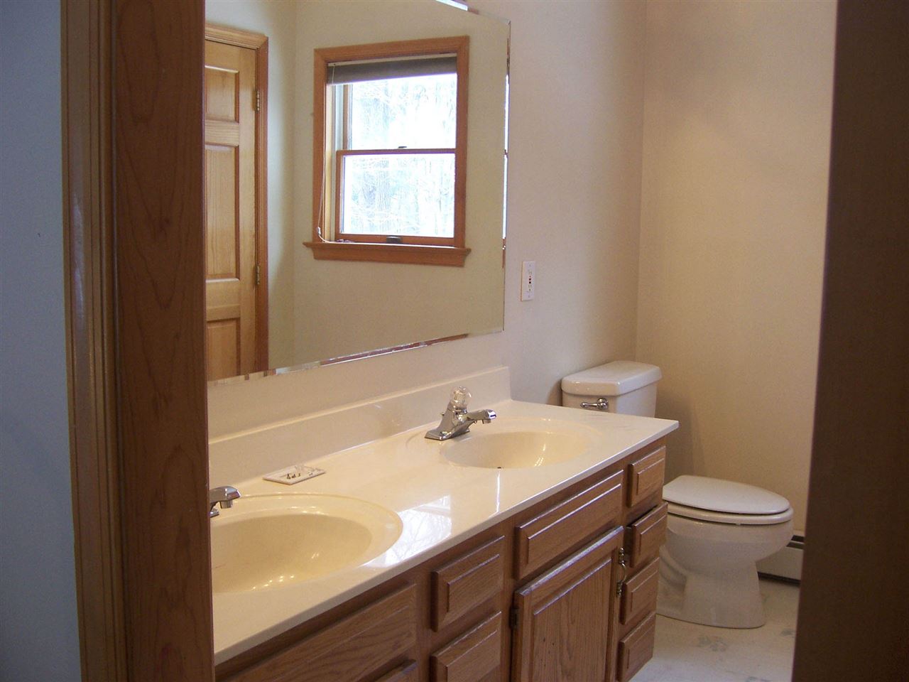 179 Hemlock Road Vernon, VT 05354 - Photo 11 of 18 Gallery Image 11