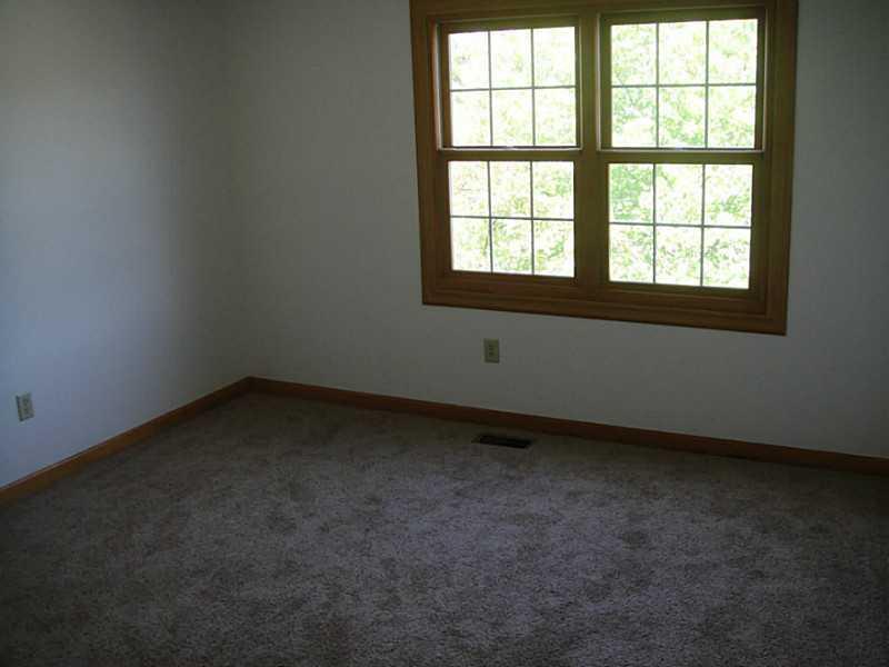 10733 Thistle Ridge Fishers, IN 46038 - Photo 12 of 18 Gallery Image 12