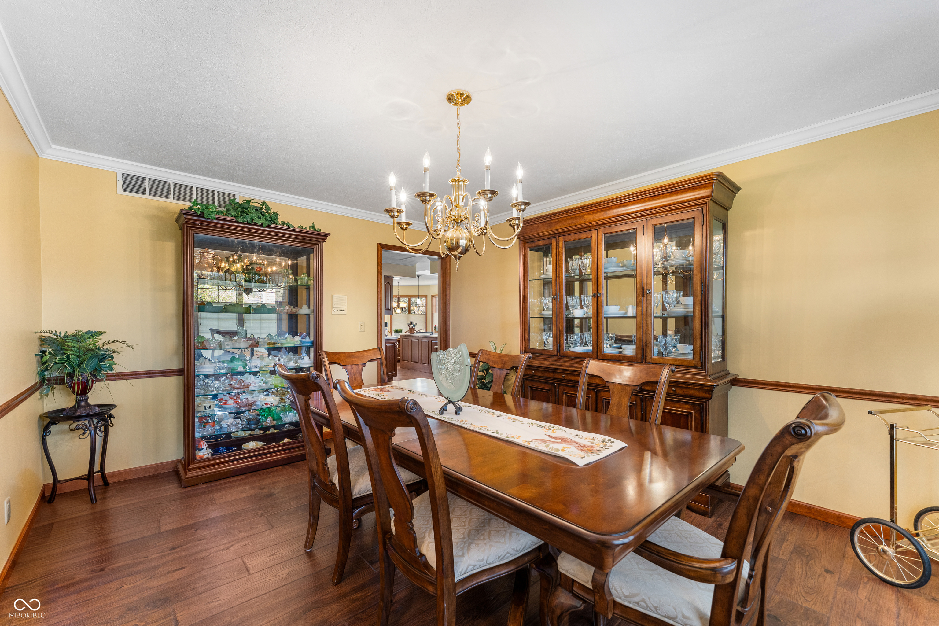 2534 Chestnut Street Columbus, IN 47201 - Photo 12 of 86