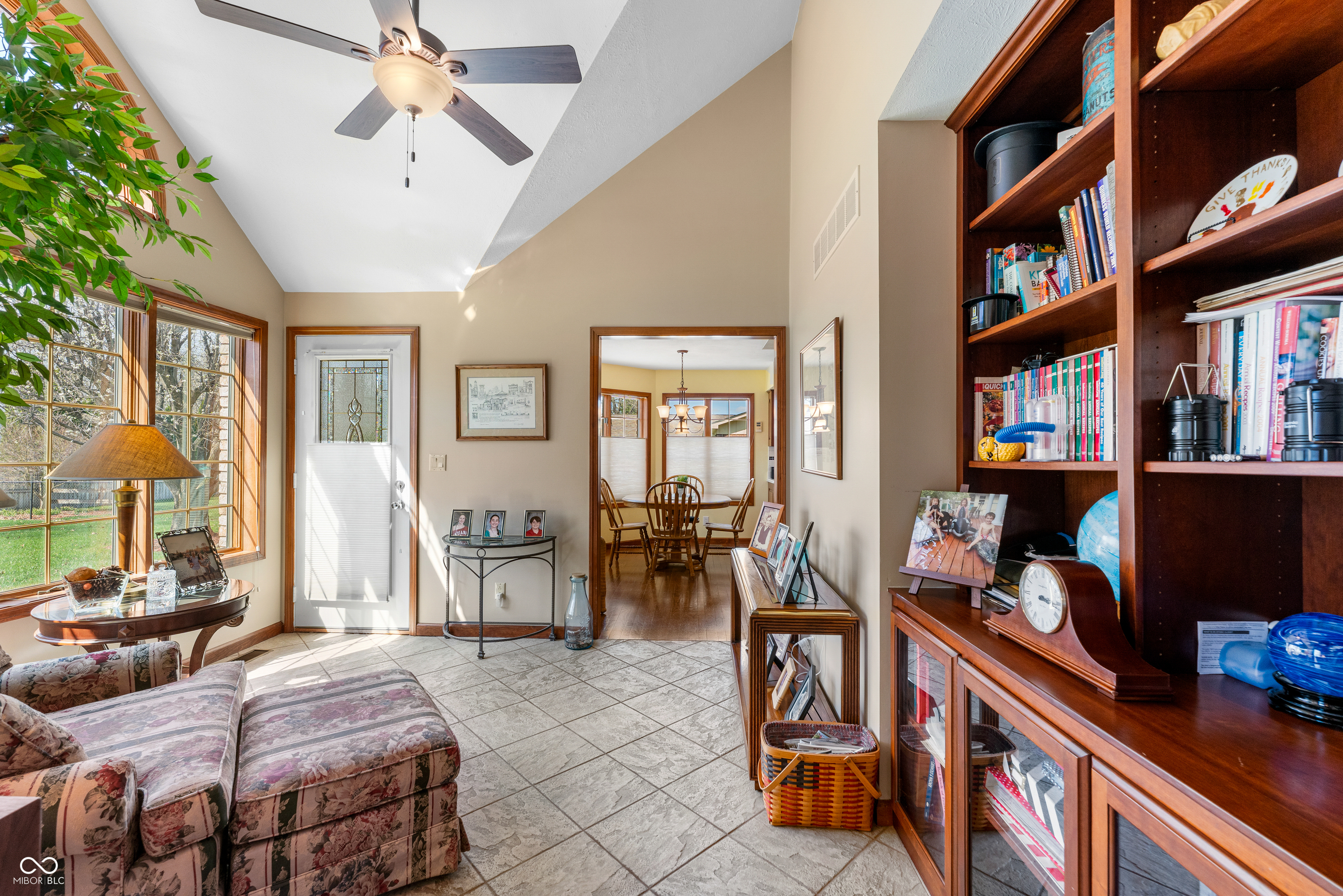 2534 Chestnut Street Columbus, IN 47201 - Photo 24 of 86