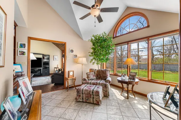 $575,000 | 2534 Chestnut Street, Columbus, IN 47201