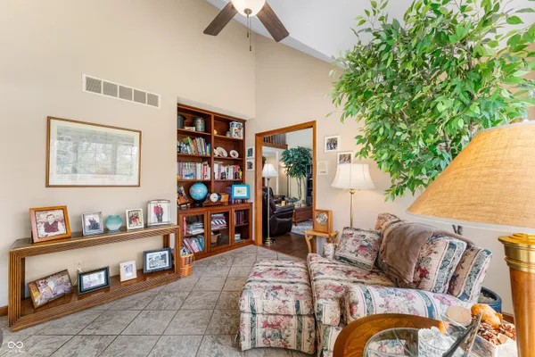 $575,000 | 2534 Chestnut Street, Columbus, IN 47201