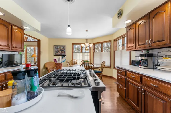 $575,000 | 2534 Chestnut Street, Columbus, IN 47201