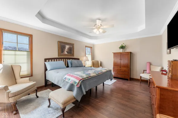 $575,000 | 2534 Chestnut Street, Columbus, IN 47201